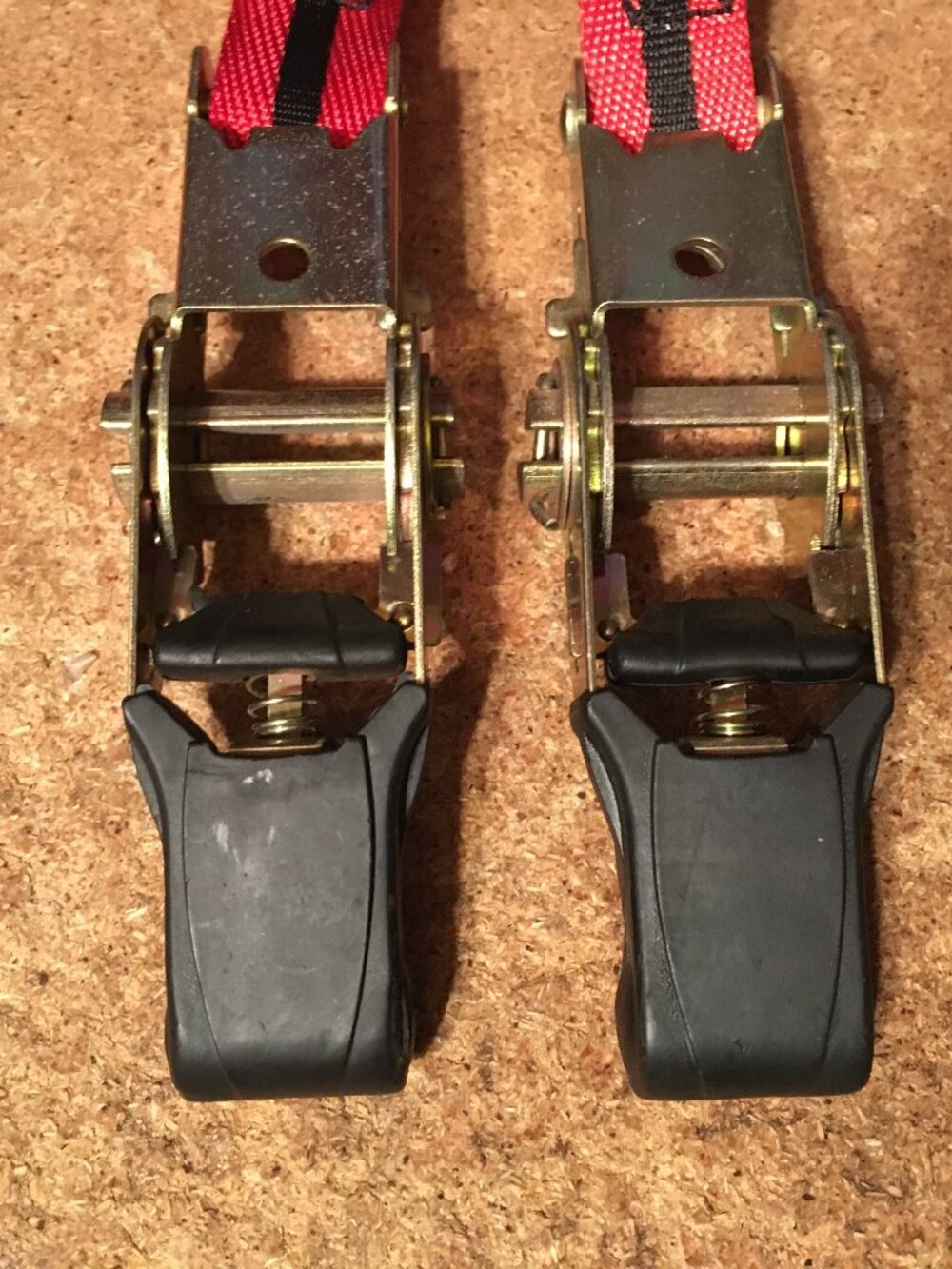 LOT OF 2 TASK FORCE 10FT RATCHET TIE DOWN AND 1 RUBBER TARP STRAP - Picture 3 of 8